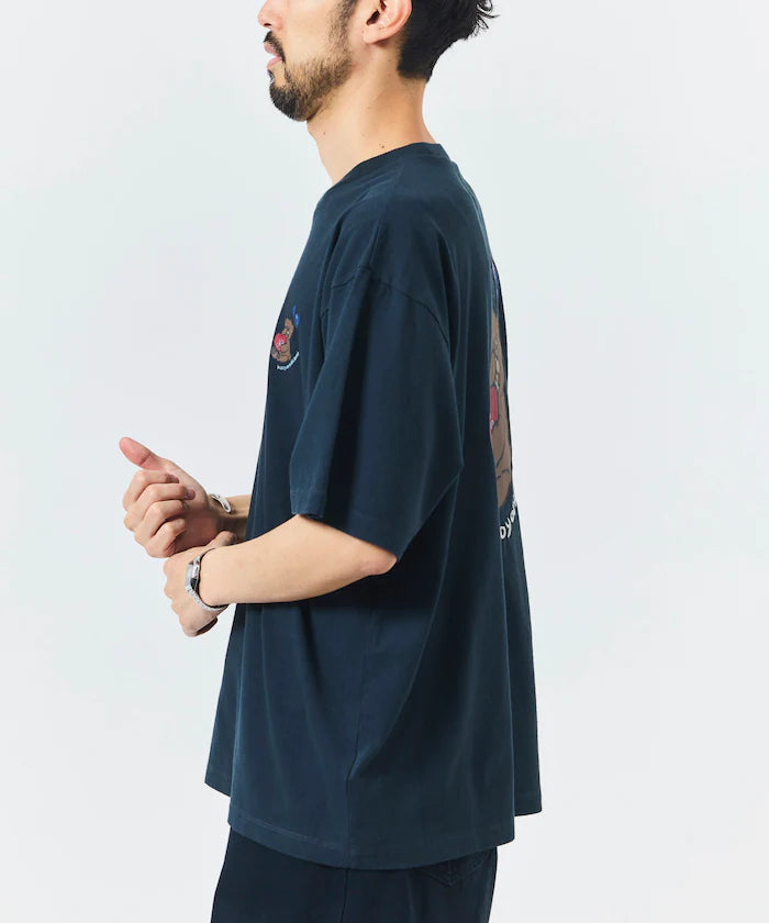 [Sales start on May 22, 12:00] kaoyorinakami × FREAK'S STORE/ Kaoyorinakami exclusive Swary Punch Bear Tee