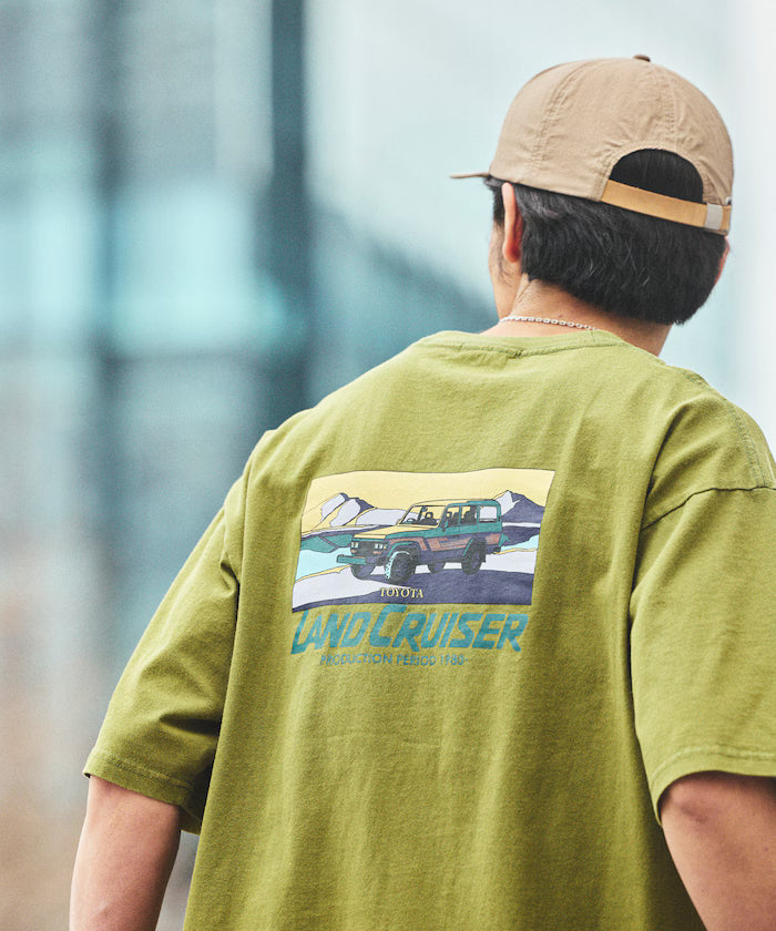Relaxed Fit Land Cruiser 60 Back Print Short Sleeve Crew Neck T-Shirt - Olive