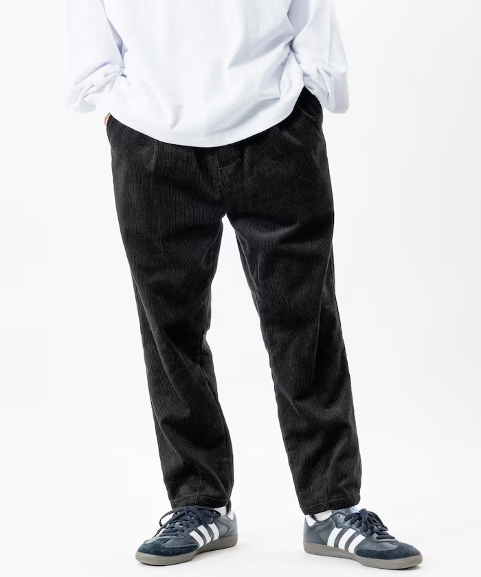 Basic Silhouette Corduroy Easy Pants 【Limited Edition】