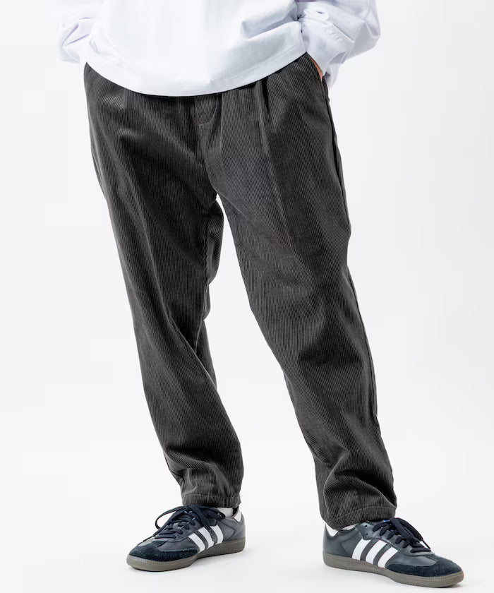 Basic Silhouette Corduroy Easy Pants 【Limited Edition】
