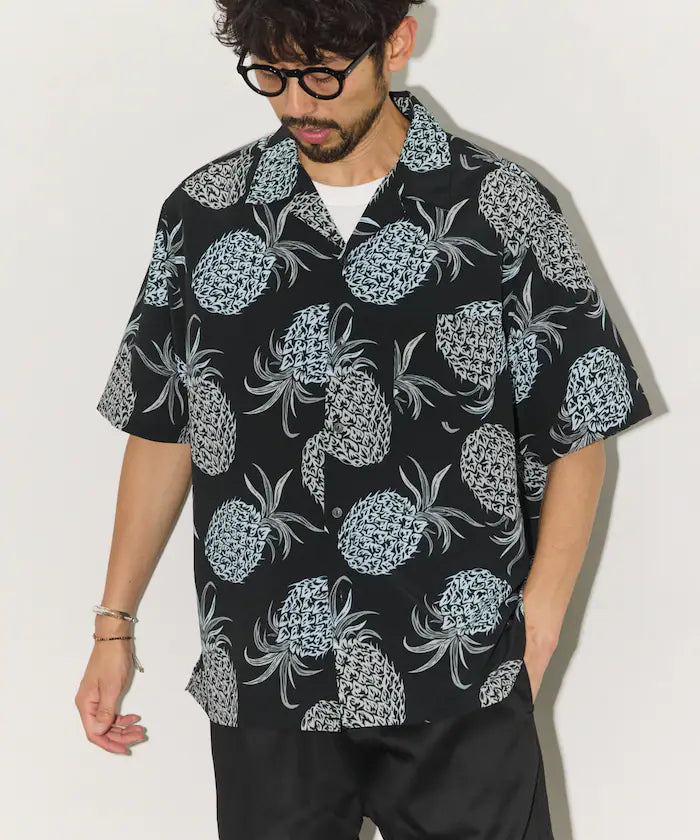 Loose silhouette all-over patterned open collar short sleeve shirt - Black