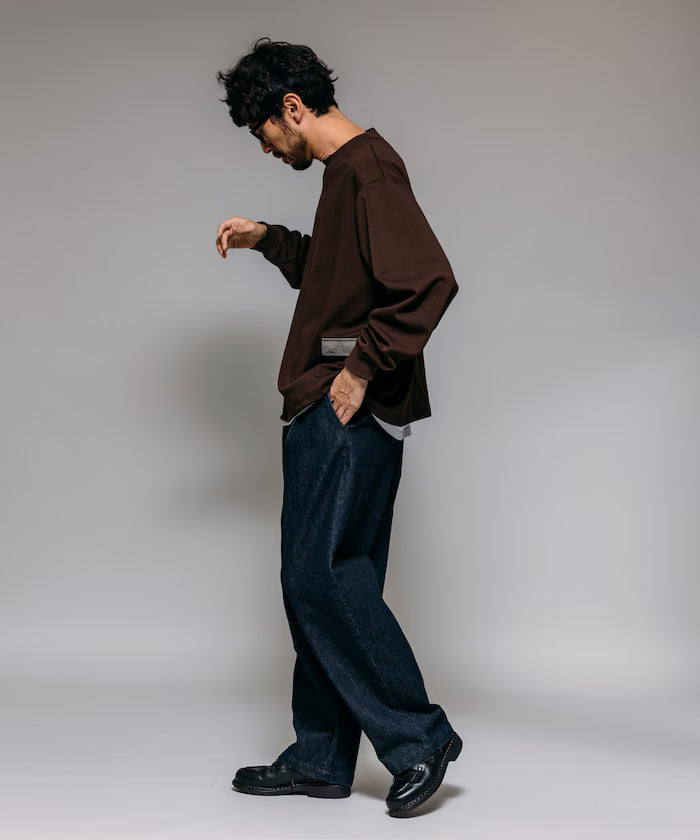 <New Color Added> Side Pocket Spindle Cardboard Crew Neck Sweatshirt