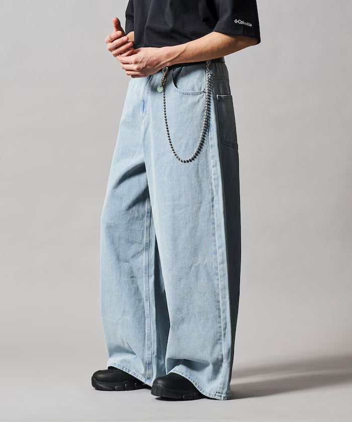 Wide Flare Silhouette Denim Pants [Limited Edition]