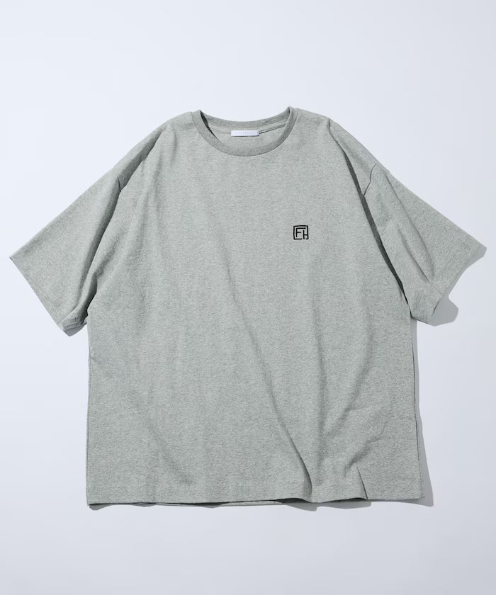6 oz Front Logo Embroidered Crew Neck T-Shirt / Back Print T-Shirt PRINT ROUND FIRST - Gray