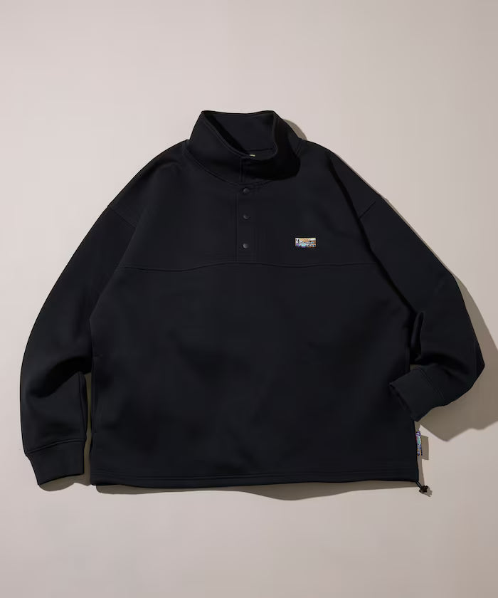 Big Silhouette Spindle Cardboard One Point Logo Snap Button Sweat