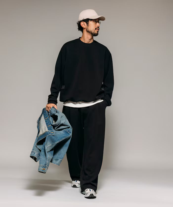 <New Color Added> Side Pocket Spindle Cardboard Crew Neck Sweatshirt