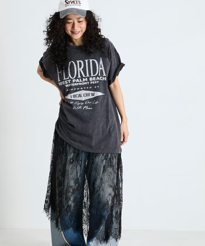 T-shirt lace docking one-piece - Black