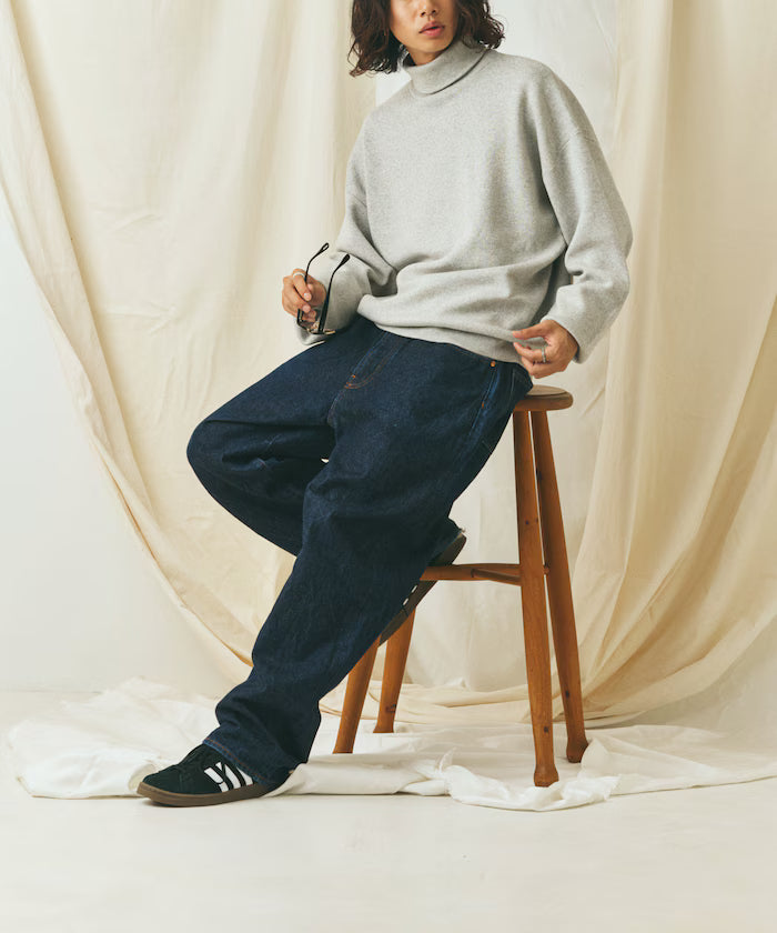 Relax Fit Sweat-Like Turtleneck Knit 【Limited Edition】