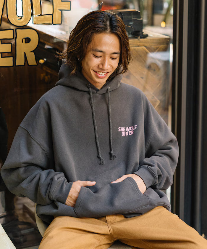 SHE WOLF DINER x FREAK'S STORE/She Wolf Diner Limited Edition Big Silhouette Back Print PO Parker/Hoodie/CAR 【Limited Edition】