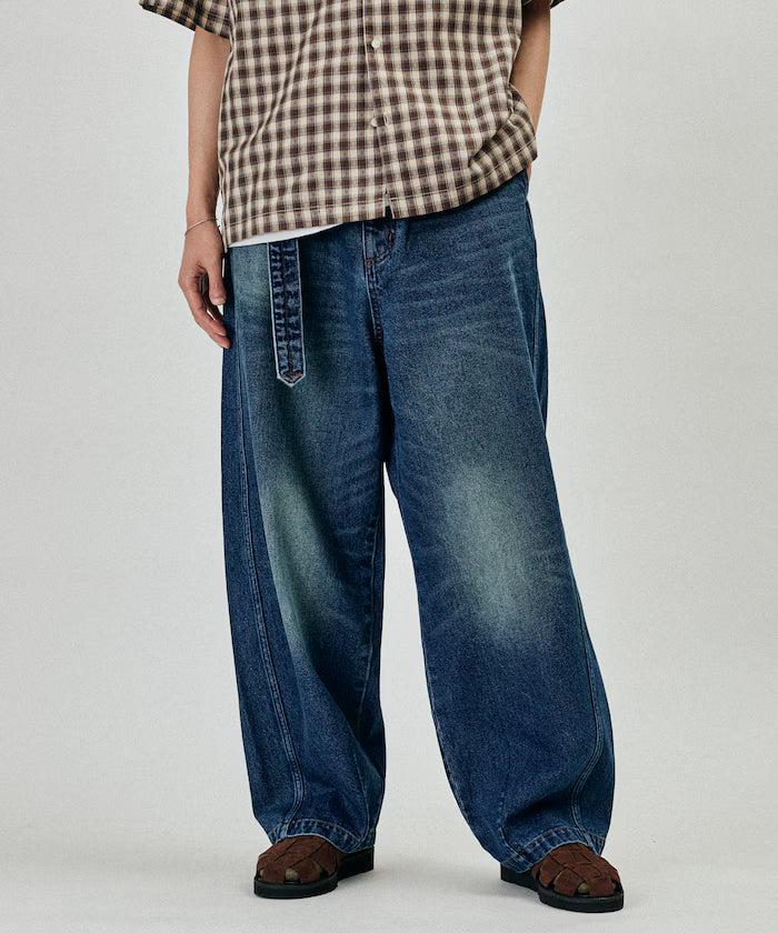 BELTED WIDE DENIM