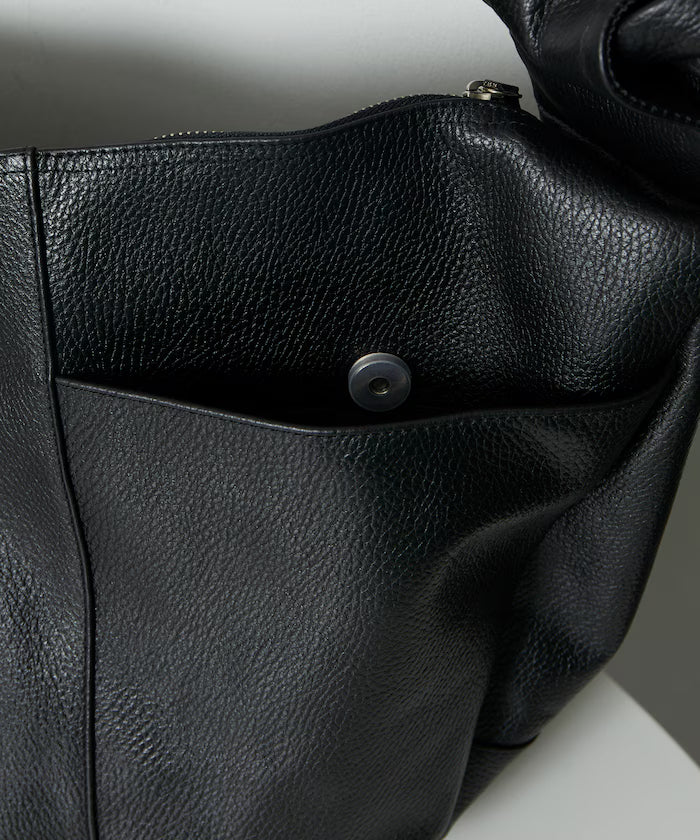 Leather Banana Big Shoulder Bag / Leather Banana Big Shoulder / Messenger Bag / Cowhide / Water-Repellent Leather