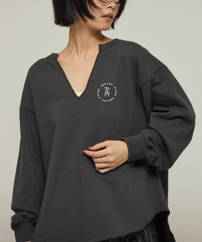 Organic Cotton V-Neck Embroidery Sweatshirt / Relaxed Fit / French Terry Sweatshirt