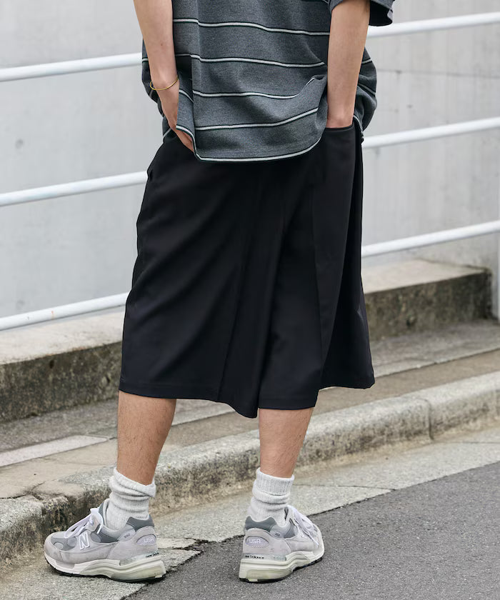 1-Tack Baggy Silhouette Slacks Short Pants