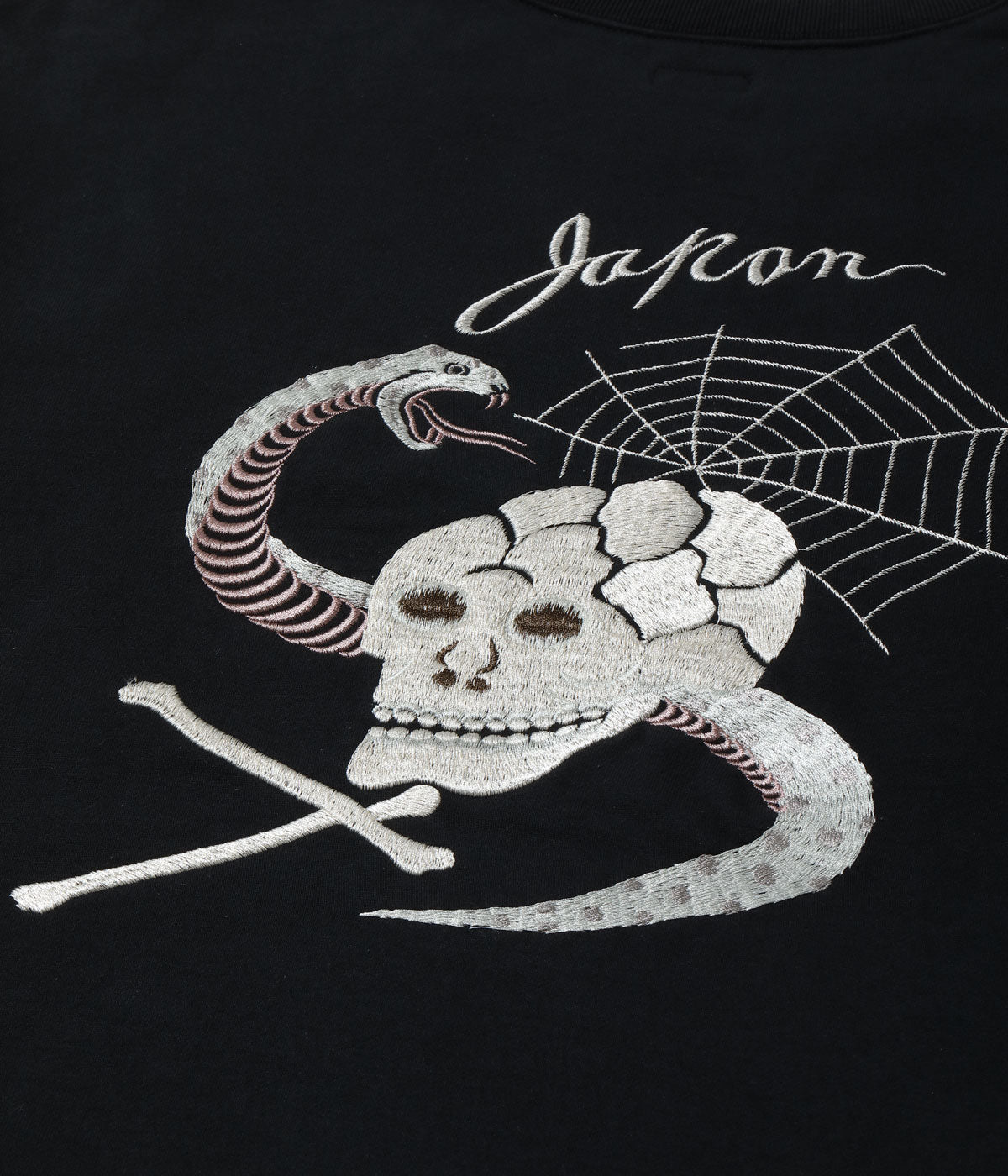 SUKA CREW SWEAT EMBROIDERED “SKULL & SNAKE”