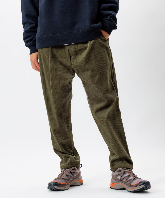 Basic Silhouette Corduroy Easy Pants 【Limited Edition】 - Beige