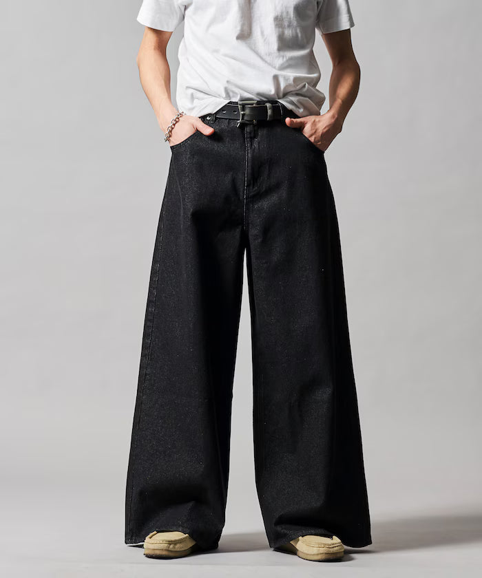 Wide Flare Silhouette Denim Pants [Limited Edition]