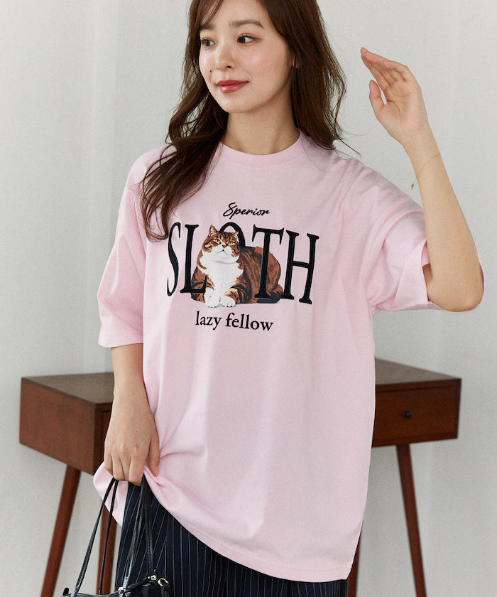 <Functional Material> SLOTH Embroidered Cat T-Shirt Limited Edition