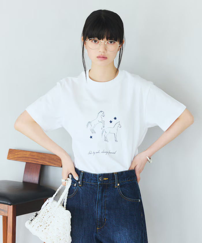 Comfortable Horse Print Crew Neck T-Shirt