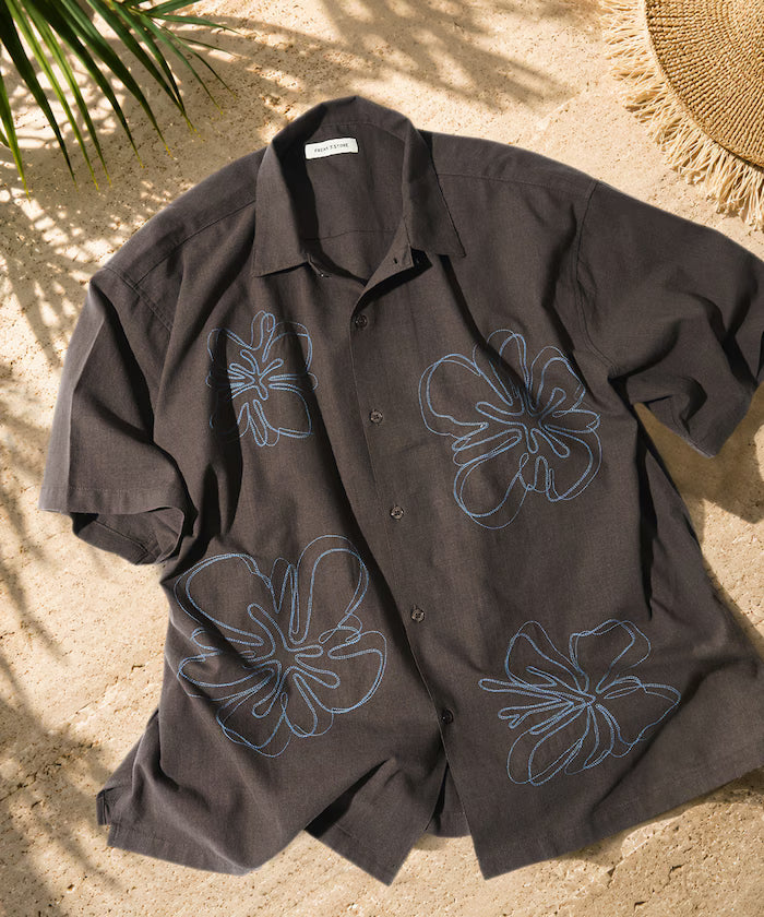 Relaxed Fit Flower Embroidered Short Sleeve Open Collar Shirt [Limited Edition]