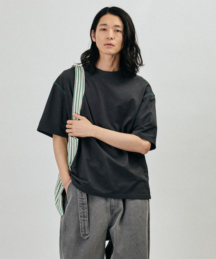 Boxy Silhouette Color Stitch Crew Neck T-Shirt