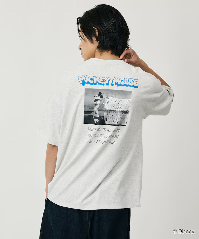 DISNEY/Mickey Mouse/Monochrome Back Print Crew Neck T-Shirt/Scene [Limited Edition]