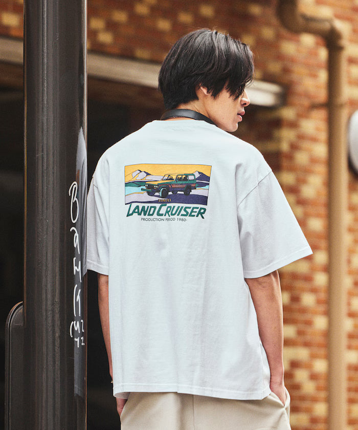 Relaxed Fit Land Cruiser 60 Back Print Short Sleeve Crew Neck T-Shirt