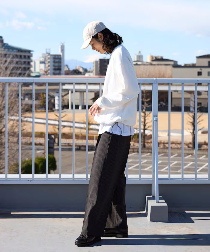 Wide Straight Silhouette One-Tuck Slack Pants