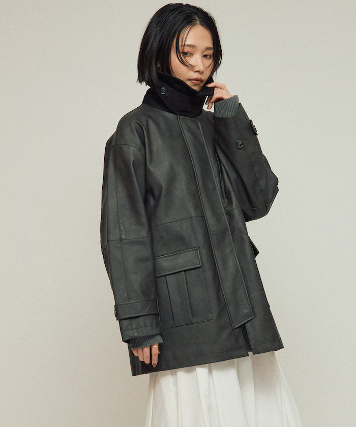 Oversized Crush Leatherette Jacket / Collar Corduroy
