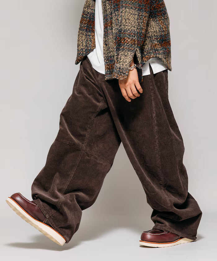 Wide Silhouette One Wash Curve Corduroy Pants