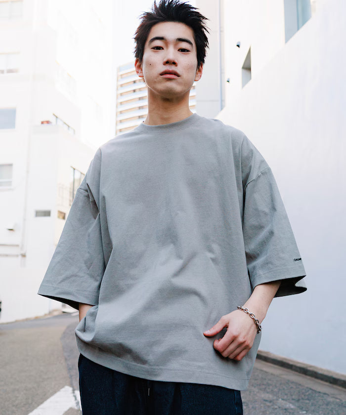 Big Silhouette One Point Crew Neck T-Shirt / Wide Silhouette [Limited Edition] - Greige