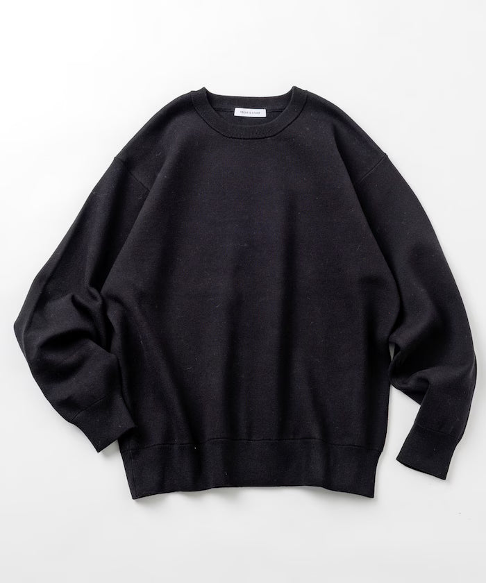 Sweat-like Crew Neck Knit