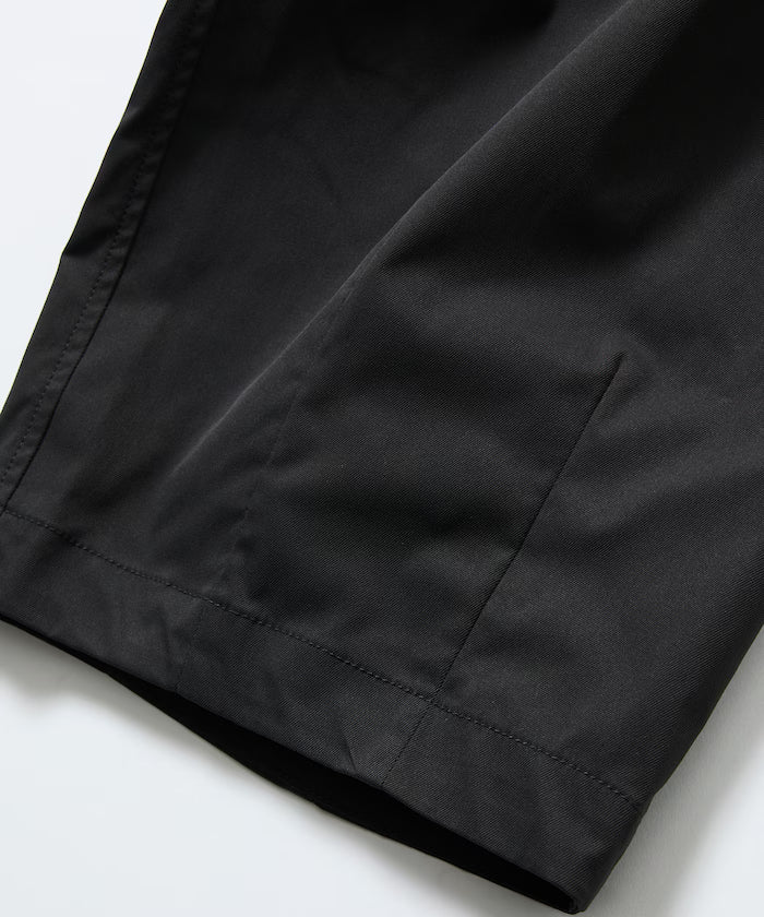 Easy Care Fabric Wide Silhouette Two-Tuck Three-Quarter Barrel Shorts [Limited Edition]