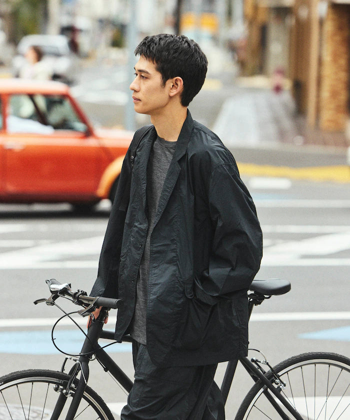 Ultra-Light Packable Nylon Travel Jacket - Black