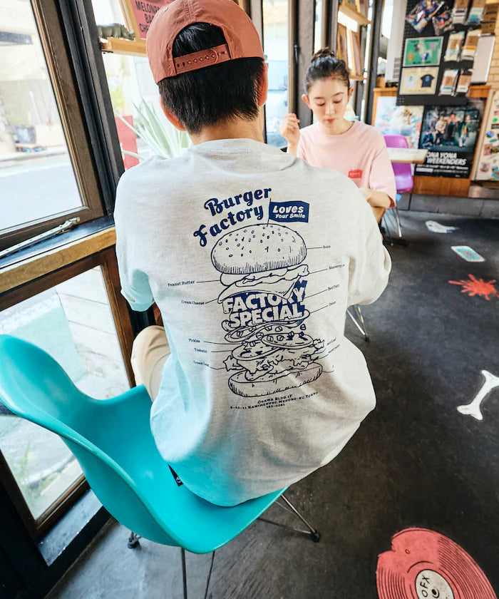 Burger Factory × FREAK'S STORE/ Burger Factory Limited Big Silhouette Back Print Crew Neck T-shirt 【Limited Edition】 - Ash Gray