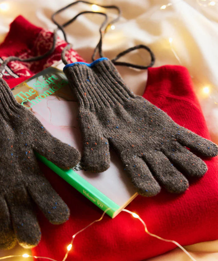 WOOL EASY SLIT GLOVE Wool Easy Glove with Smartphone-Compatible Slit