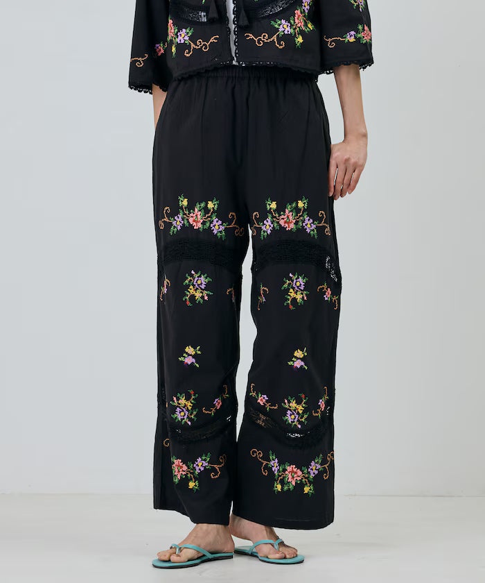India Flower Cross Embroidery Lace Pants - Black