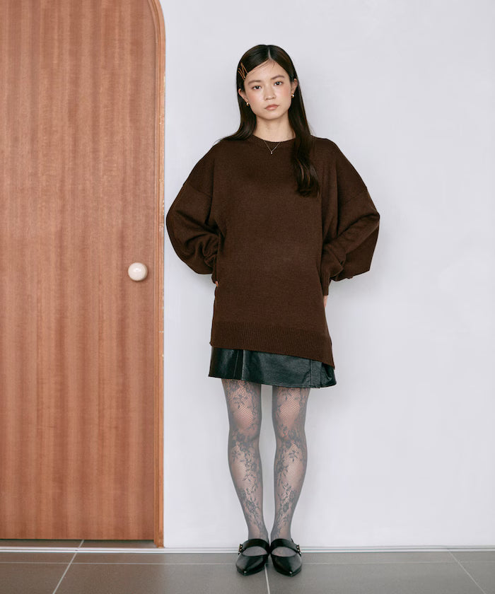 Sweat-like Lettered Knit / Jacquard Knit