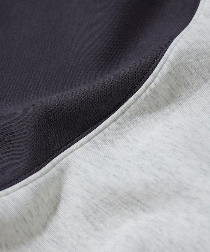 Big Silhouette Spindle Cardboard One Point Logo Polo Color Sweat