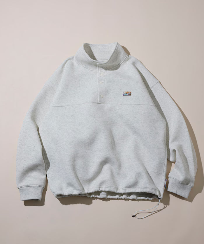 Big Silhouette Spindle Cardboard One Point Logo Snap Button Sweat