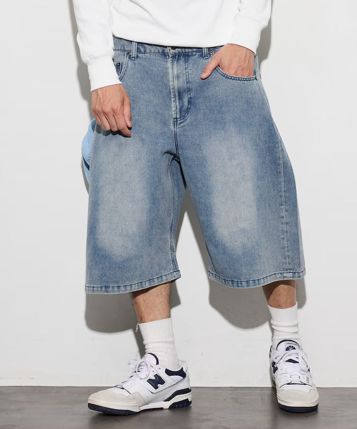 Wide Silhouette Vintage Processed Cropped Curve Denim Shorts