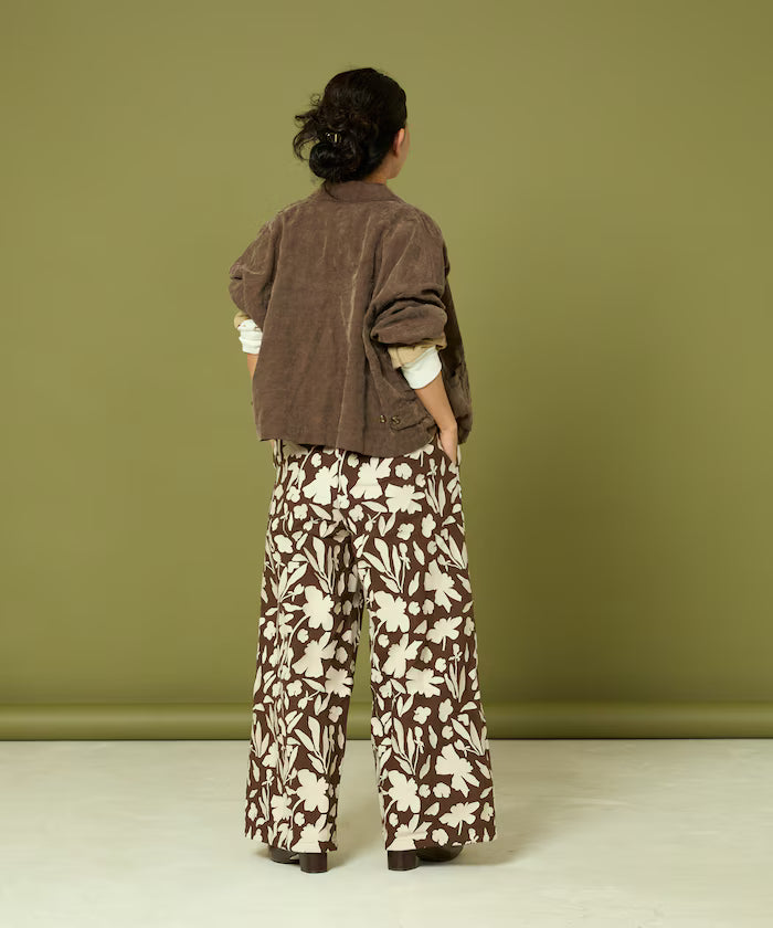 Monotone Embroidered Easy Pants