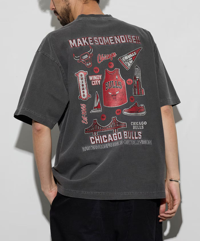 NBA × FREAK'S STORE Special Team Illustration Graphic Back Print Crew Neck T-Shirt - Charcoal Gray