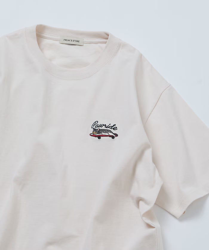 Relaxed Fit One-Point Animal Embroidery Crew Neck T-Shirt [Limited Edition] - OFF-CAT