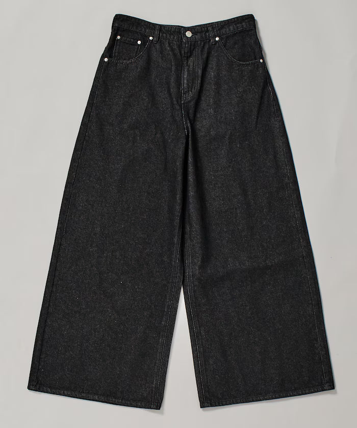 Wide Flare Silhouette Denim Pants [Limited Edition]
