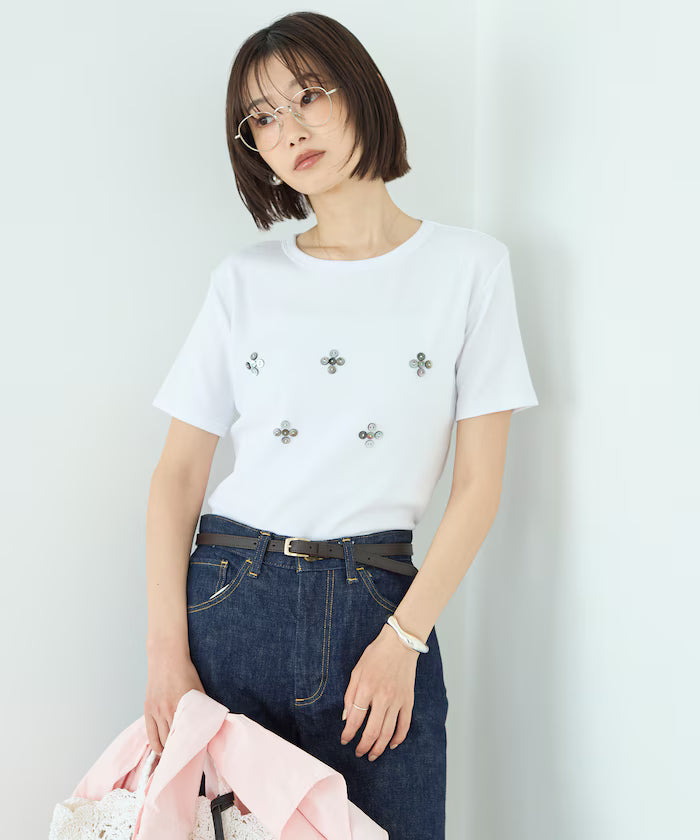 Shell Button Flower Motif Cotton Modal T-Shirt