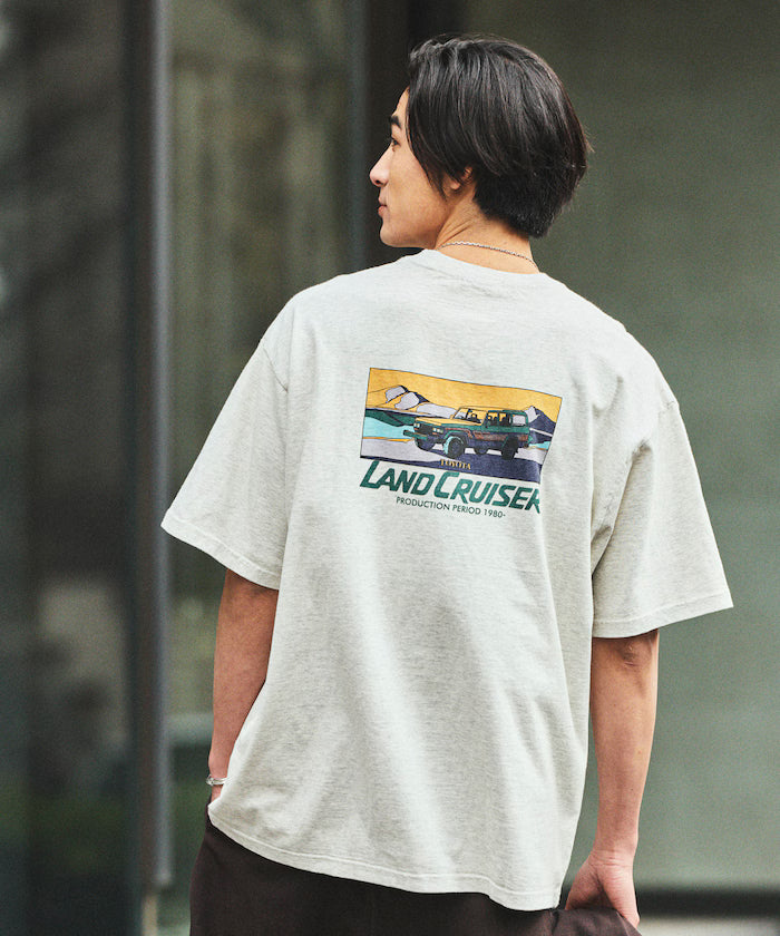 Relaxed Fit Land Cruiser 60 Back Print Short Sleeve Crew Neck T-Shirt - Light Gray