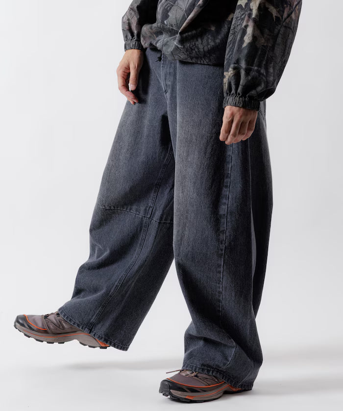 Wide Silhouette Curve Denim Pants One Wash