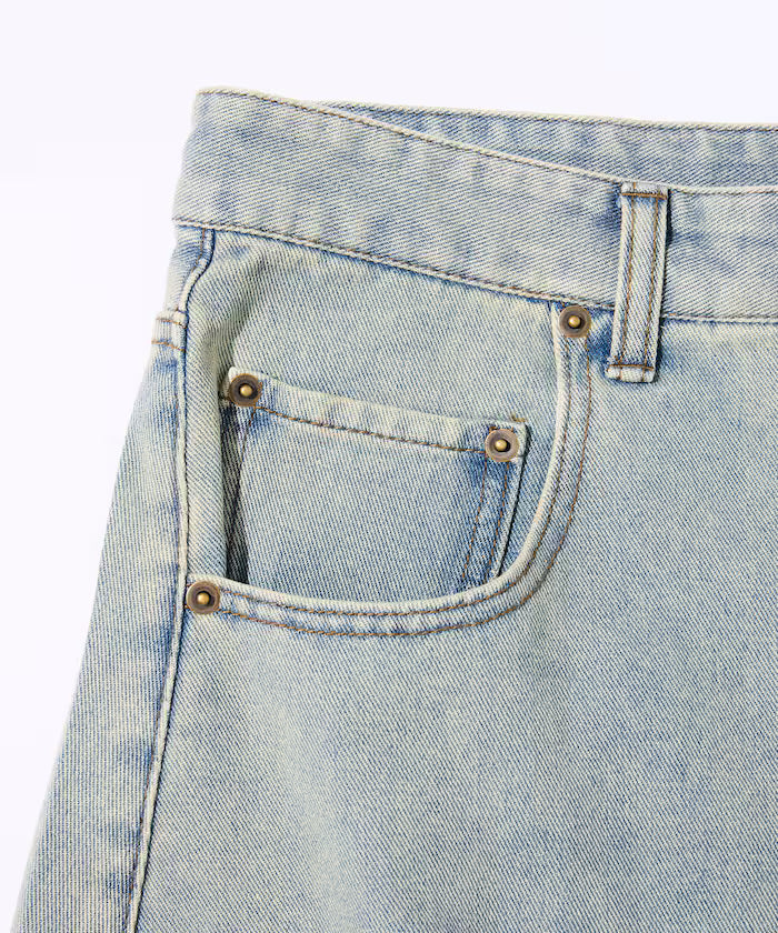 Wide Silhouette Vintage Processed Cropped Curve Denim Shorts