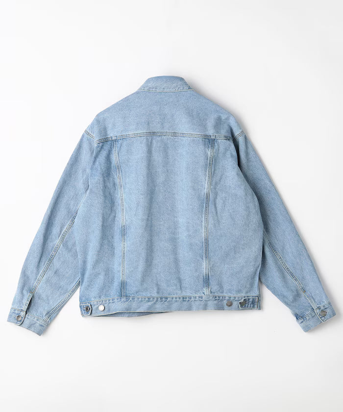Short-Length Relaxed Denim Trucker Jacket
