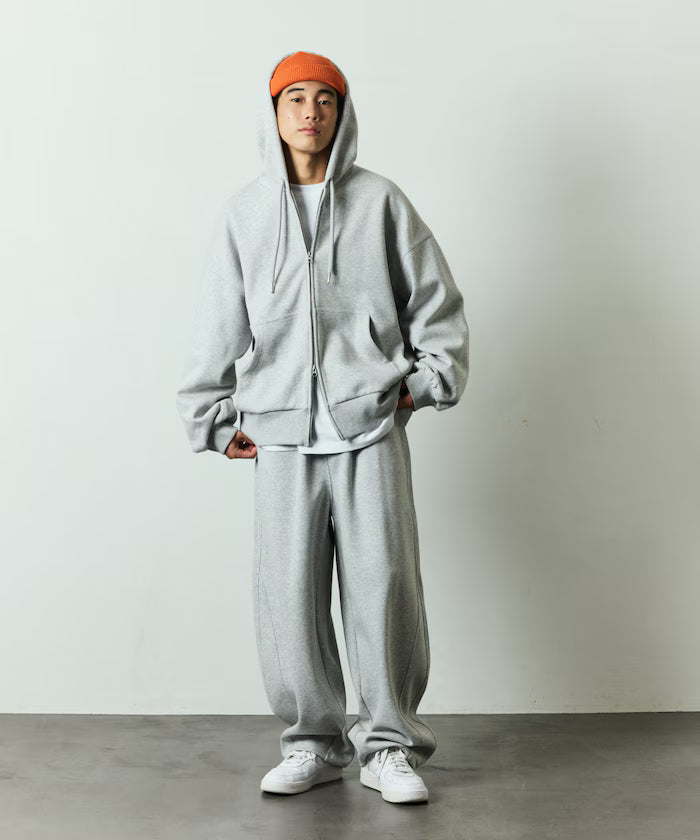 Wide Silhouette Bonding Barrel Leg Sweatpants 【Limited Edition】